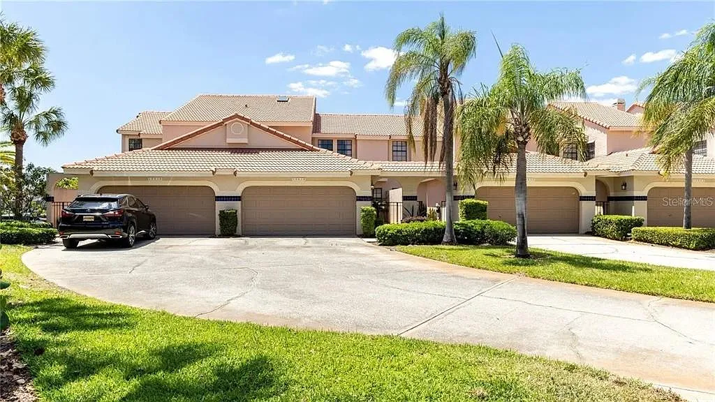 3 bed, 2.5 bath, 1402 sqft, $3,500 — Photo 2