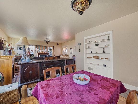 5th image of 1313 1st St