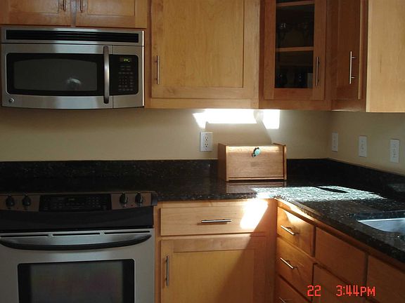 2nd image of 203 W Palm Dr