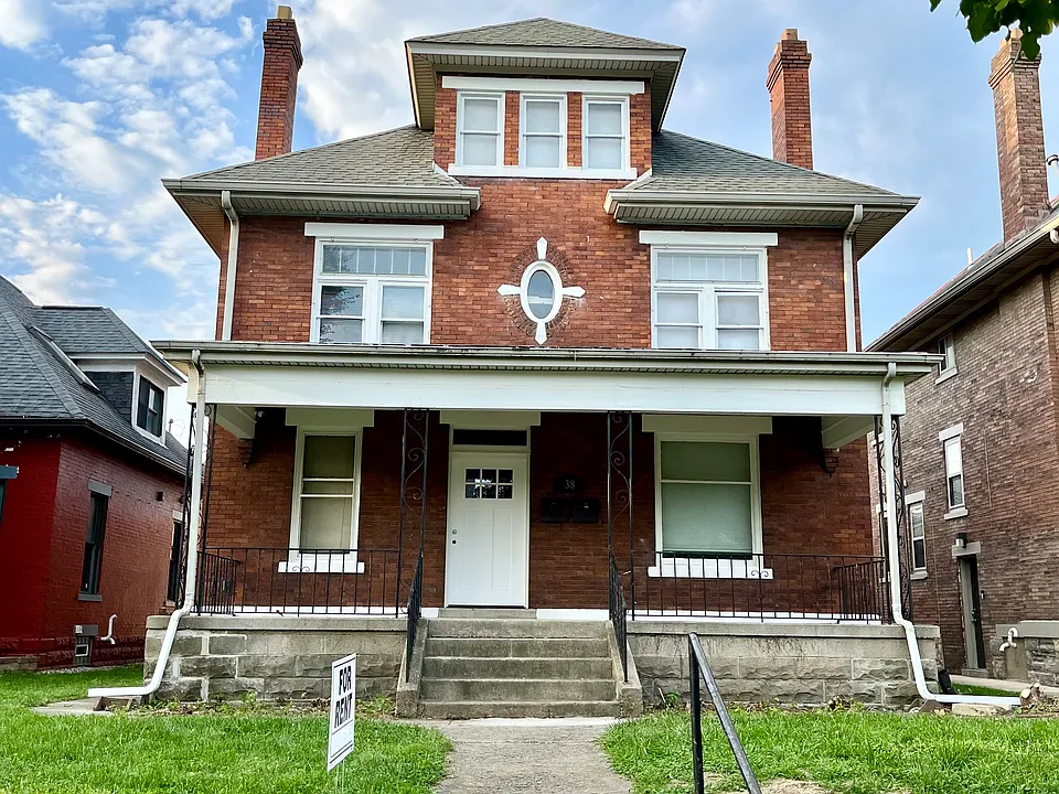38 E 12th Ave #1
