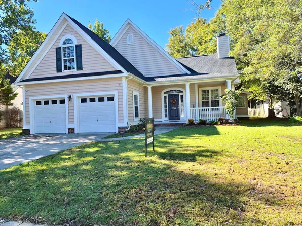 3716 Kennison Dr., Myrtle Beach, SC 29588