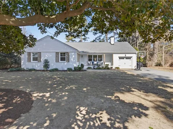 1116 Chumley Rd, Virginia Beach, VA 23451