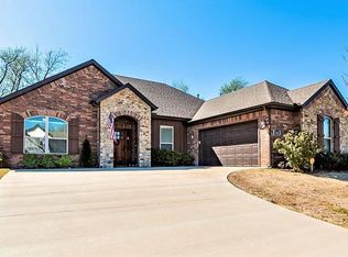 5802 SW Knotty Pine Rd, Bentonville, AR 72713