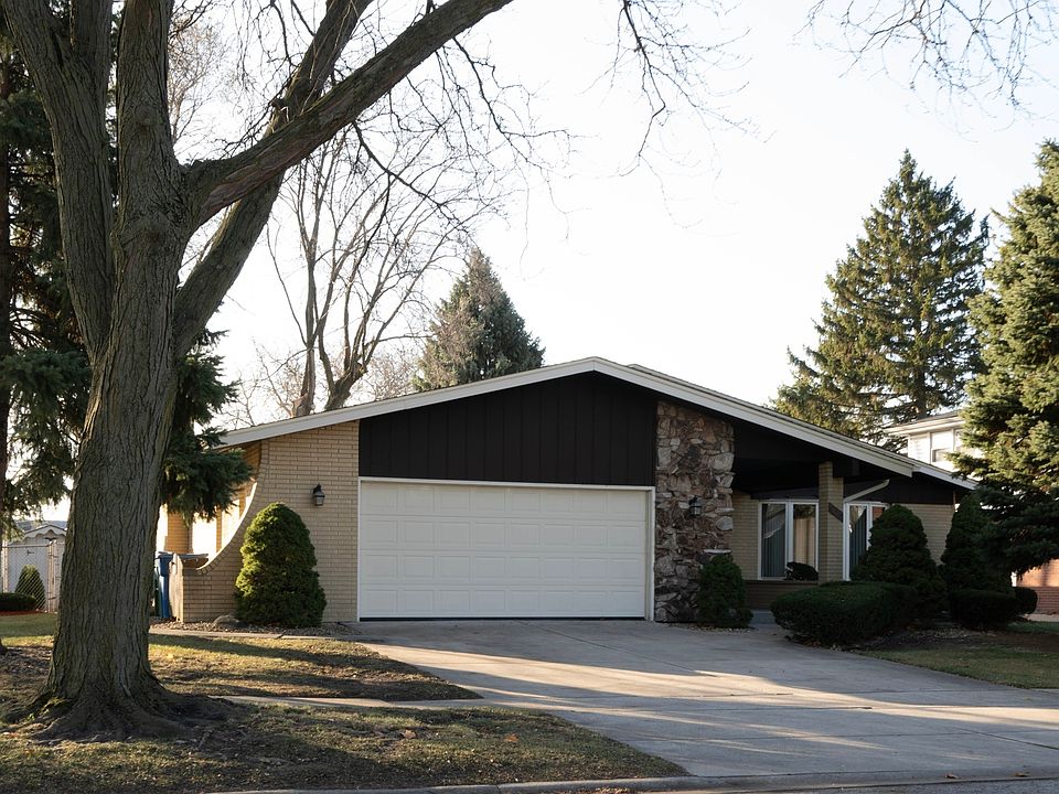 1st image of 5605 W 99th Pl