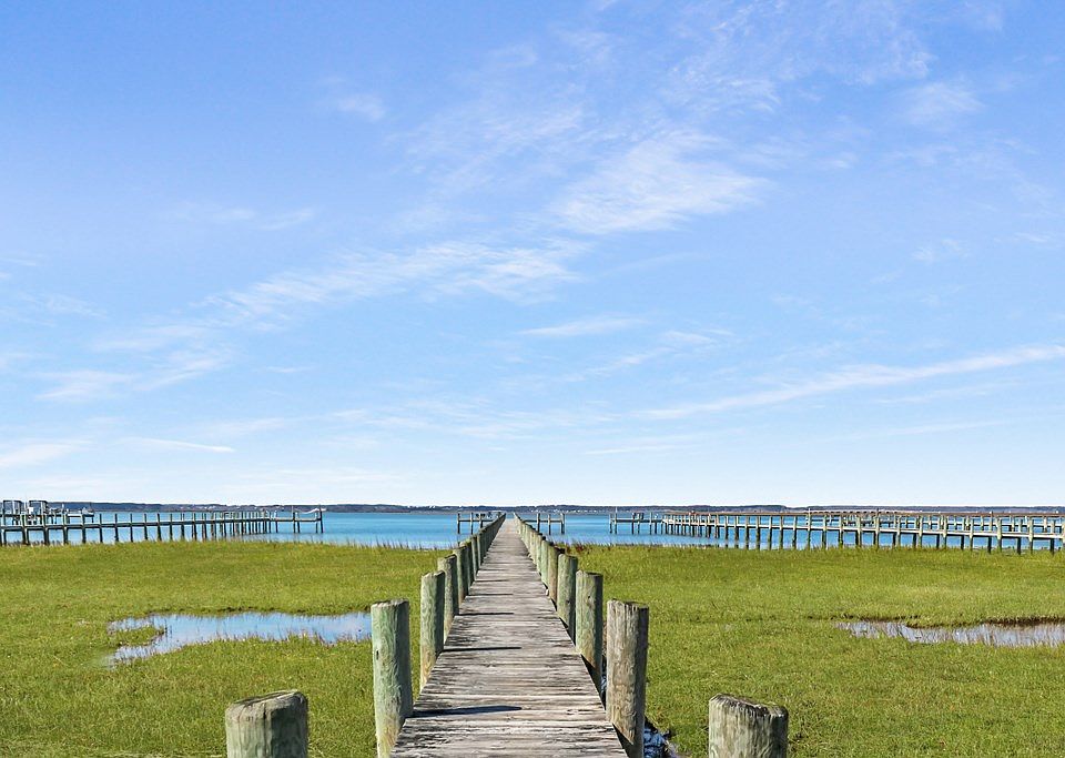 3046 Main St, Chincoteague Island, VA 23336 Zillow