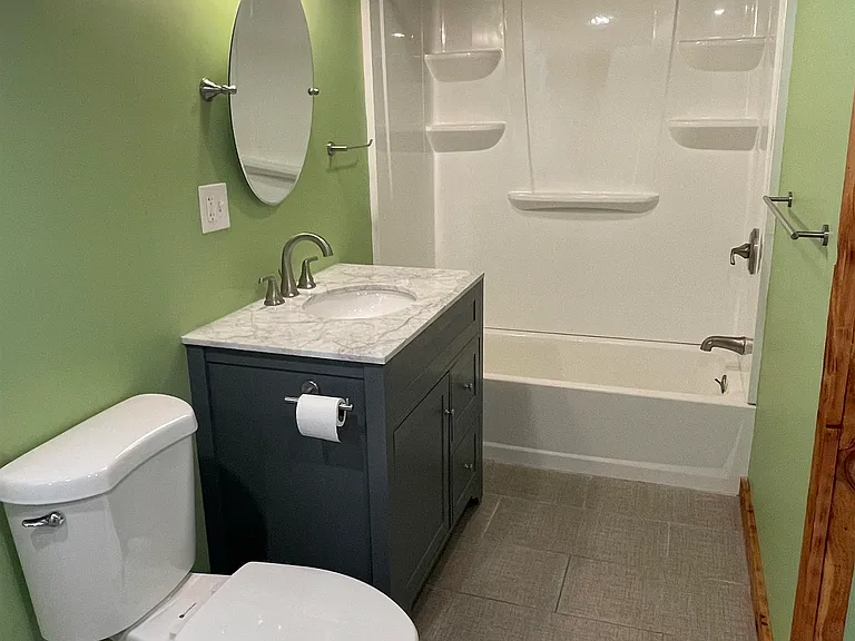21 E Bow St — Photo 11