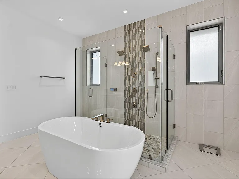 13480 Machiavelli Way — Photo 34
