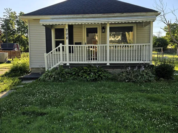 208 Arthur St, Yale, MI 48097