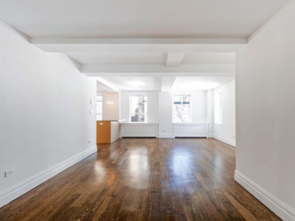1st image of 752 W End Ave #9DD