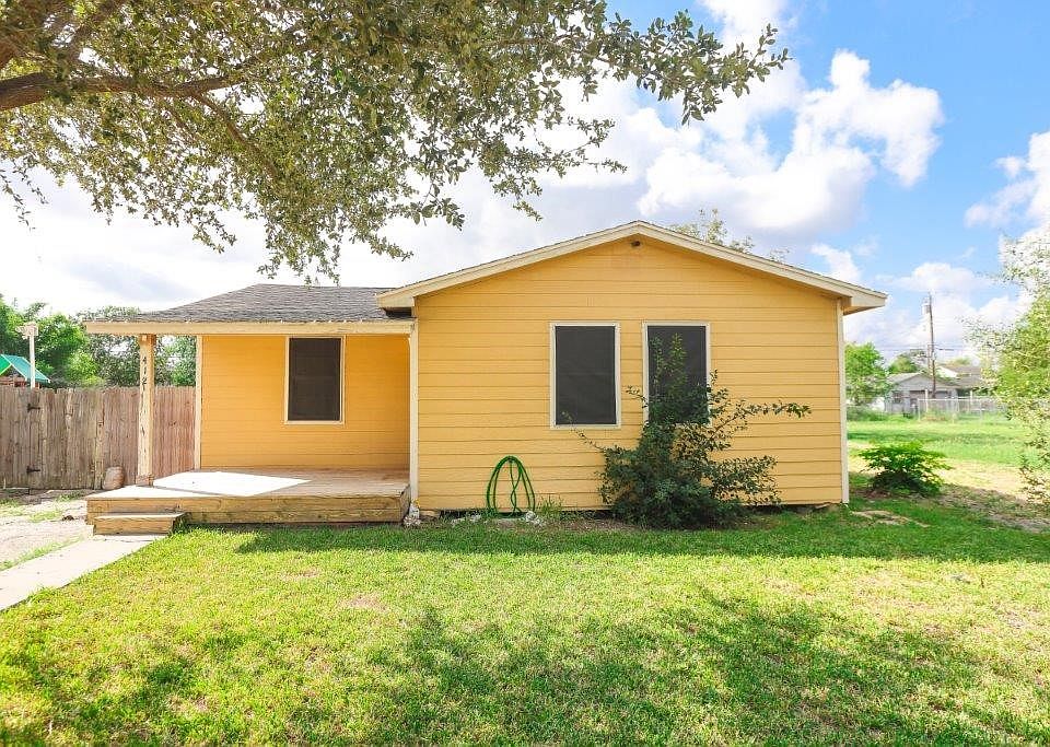 412 Avenue E W, Robstown, TX 78380 Zillow