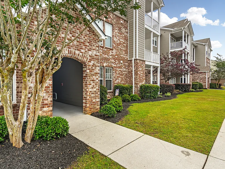 Charleston Apartment Homes — Photo 17