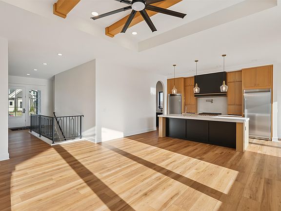 3rd image of 18190 Hidden Knl