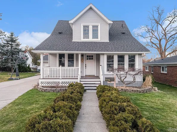 176 Turner St, Romeo, MI 48065