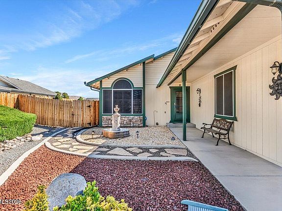 4th image of 1477 Kinglet Dr