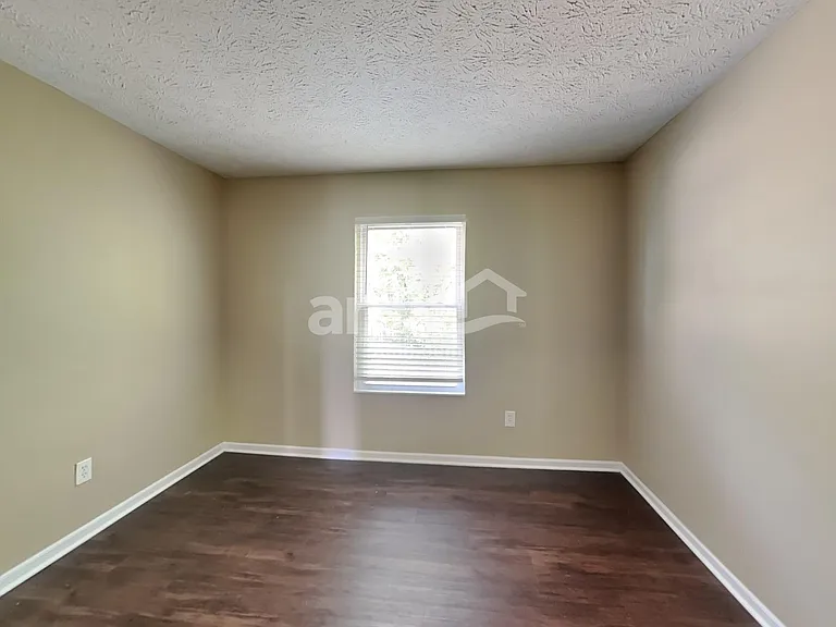 4150 Loyala Chase Ln — Photo 16