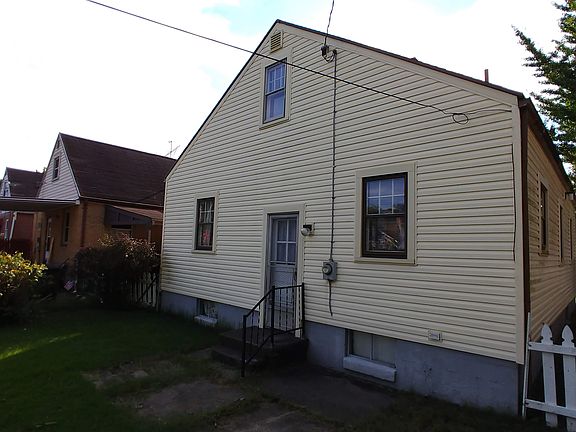 4th image of 1544 Shelley Dr