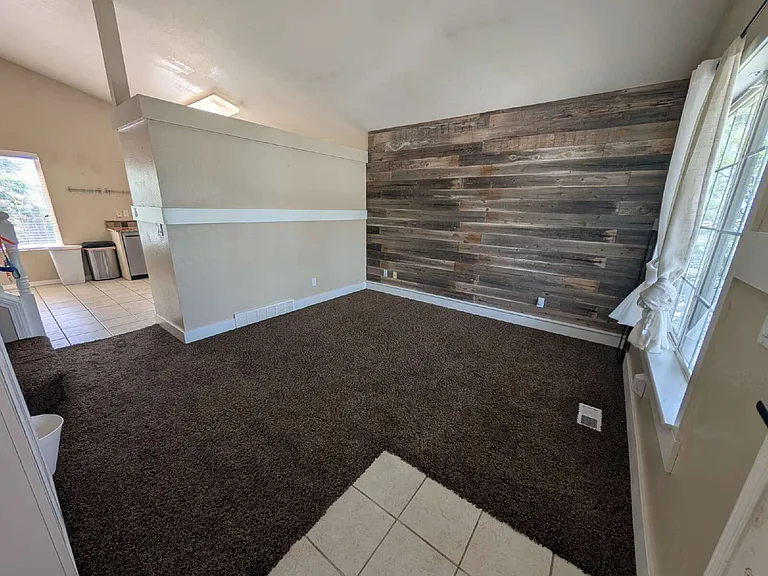 14392 S Dreamfield Dr — Photo 2