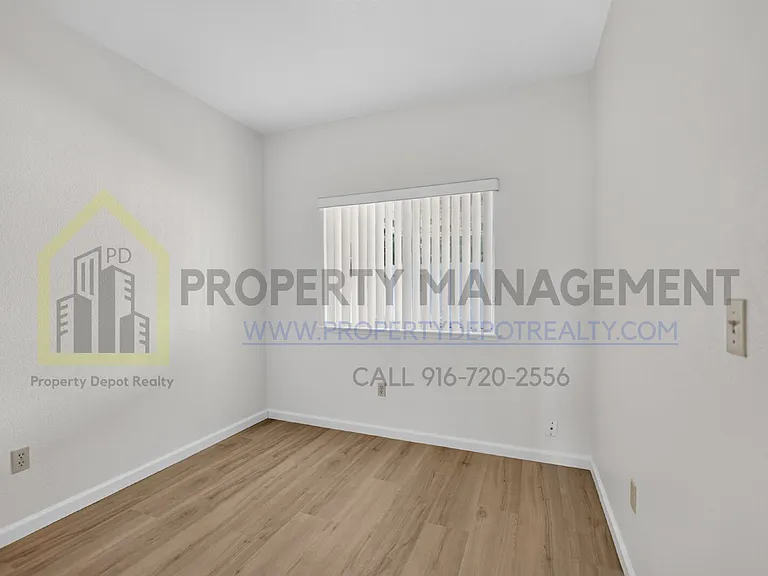 8072 Bothwell Dr — Photo 27