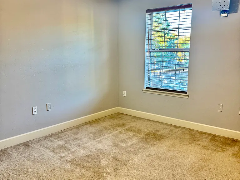 2951 SW 35th Pl #144 — Photo 14
