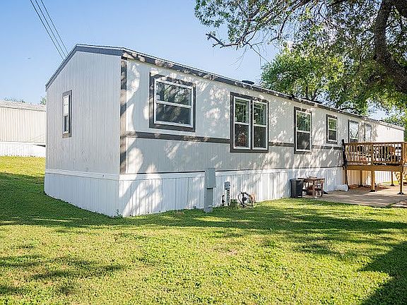 2nd image of 152 Woody Ln