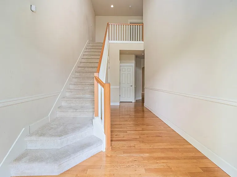 22709 44th Dr SE — Photo 3