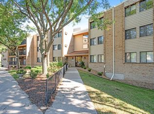 1887 Silver Bell Rd APT 110, Eagan, MN 55122