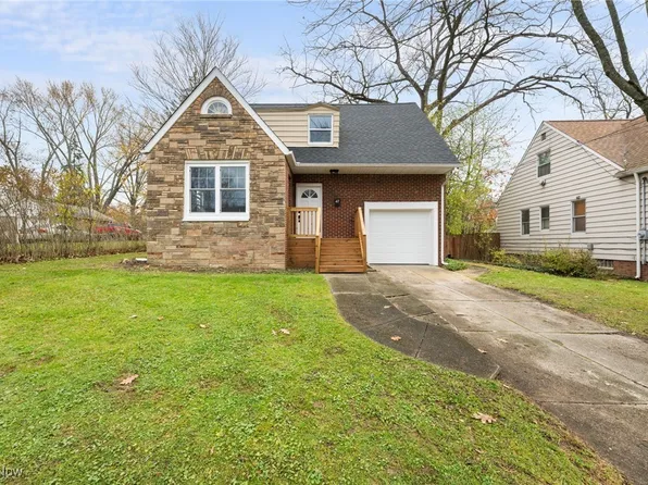47 Avalon Dr, Bedford, OH 44146
