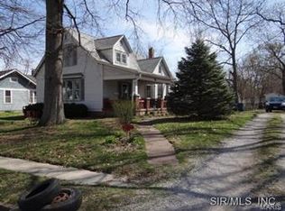 212 N Meyer St, Lebanon, IL 62254