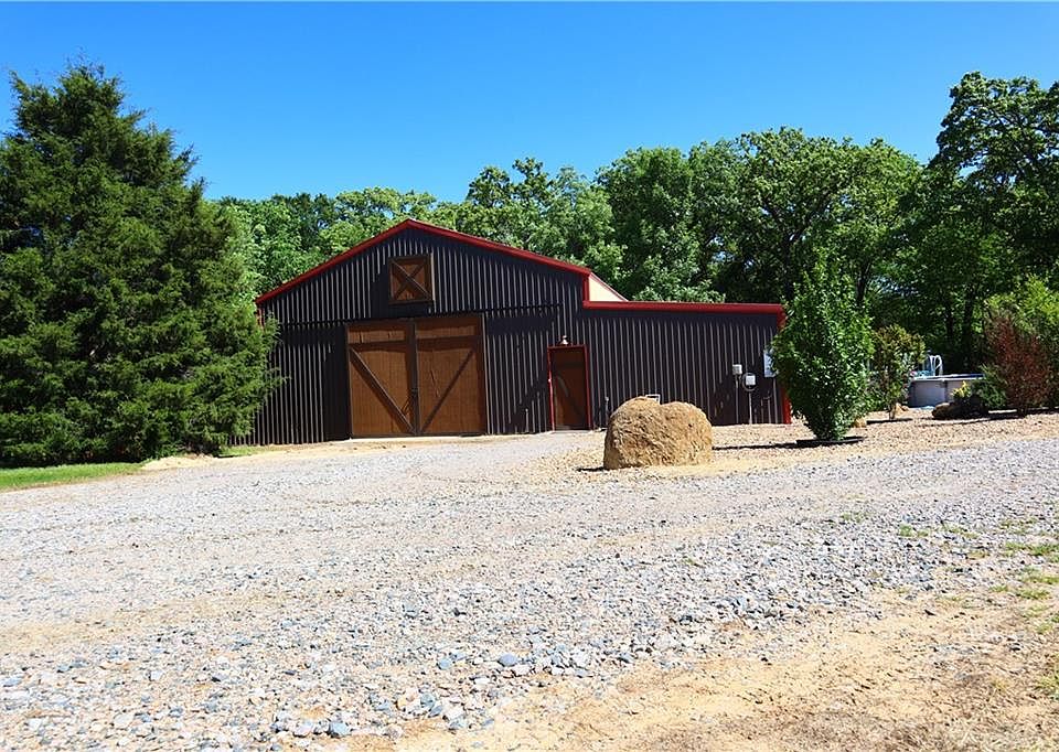 1st image of 124 Bella Vista Ln