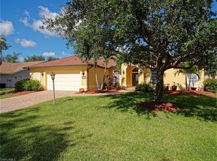 19279 Pine Run Ln, Fort Myers, FL 33967