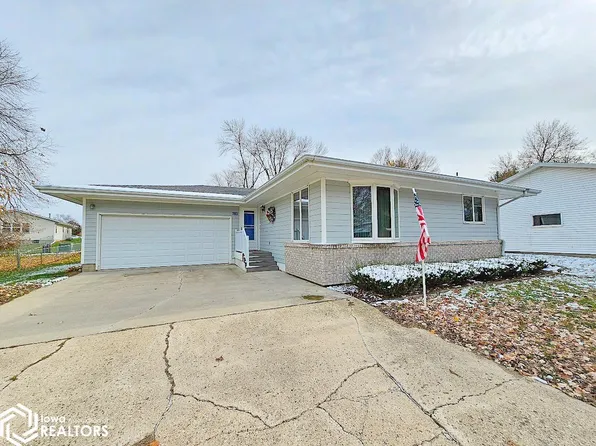 703 S Western St, Lake Mills, IA 50450