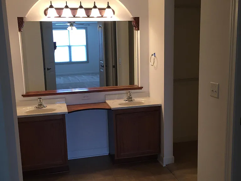920 Marquette Ave #303 — Photo 21
