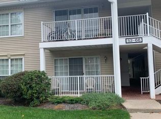 60 Lindsey Ct, Franklin Park, NJ 08823