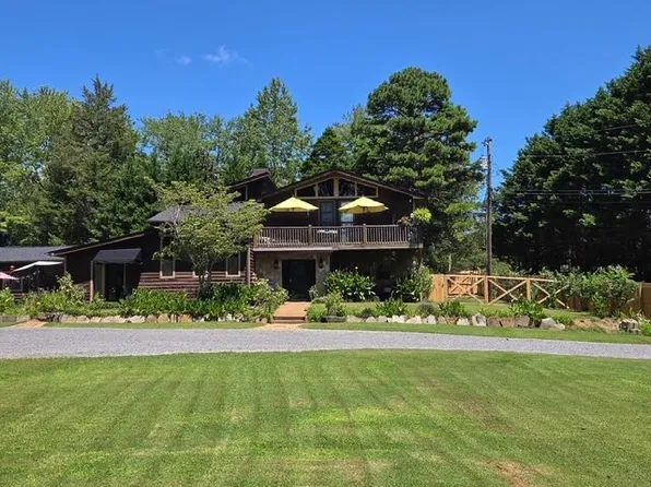 12615 Civic Club Dr, Soddy Daisy, TN 37379