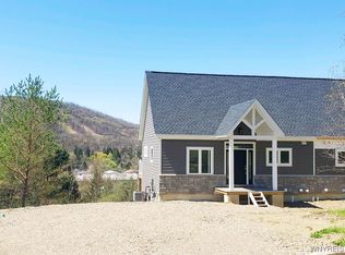10 McKinley Dr, Ellicottville, NY 14731