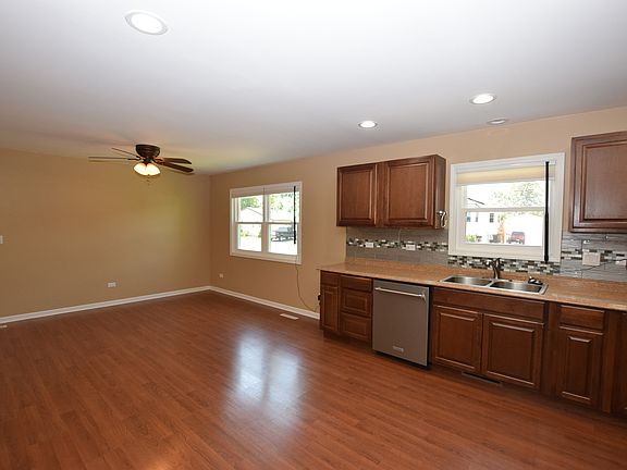 4th image of 756 Navajo Dr