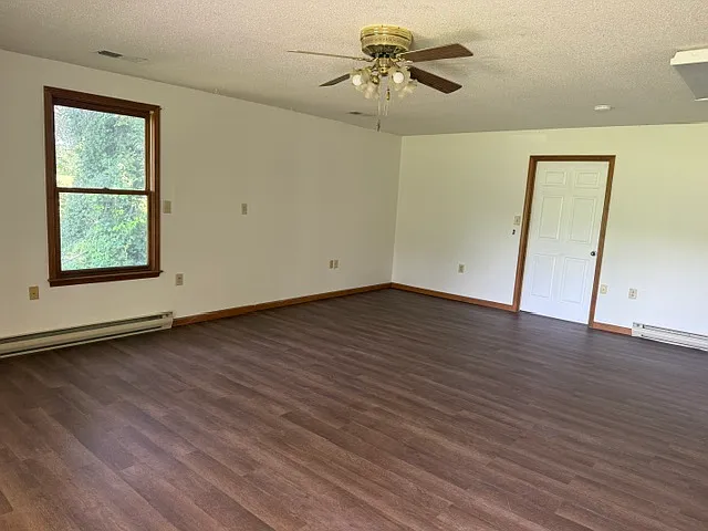 425 Wall Rd — Photo 3