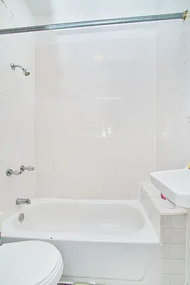 Rented by Living New York | media 43