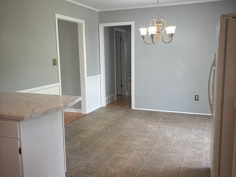308 Bellevue Ave — Photo 4