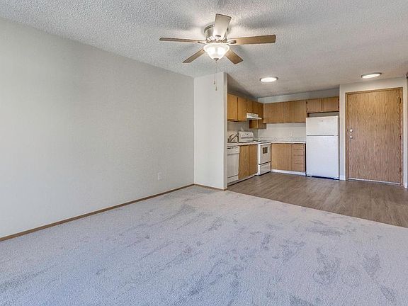 5th image of 12316 28th Ave NE APT A106