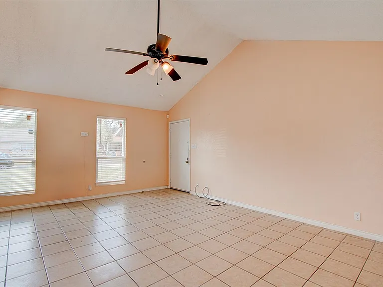 10621 Lanshire Dr #A — Photo 2