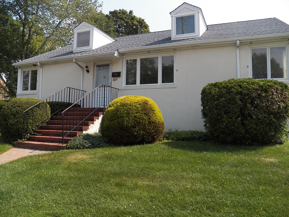 1st image of 429 Glen Ave