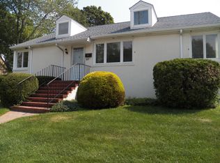 429 Glen Ave, Port Chester, NY 10573