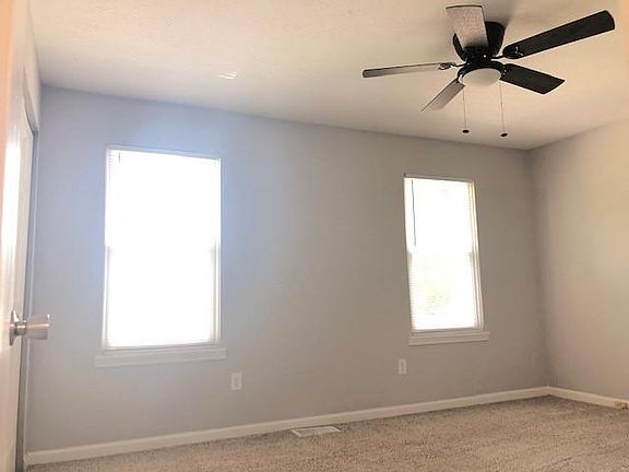 5th image of 130 Westwood Cir APT C