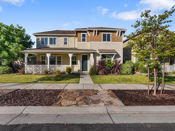 584 Channel Dr, Lathrop, CA 95330