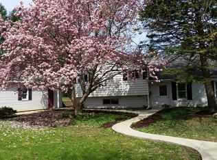 236 59th St, Downers Grove, IL 60516