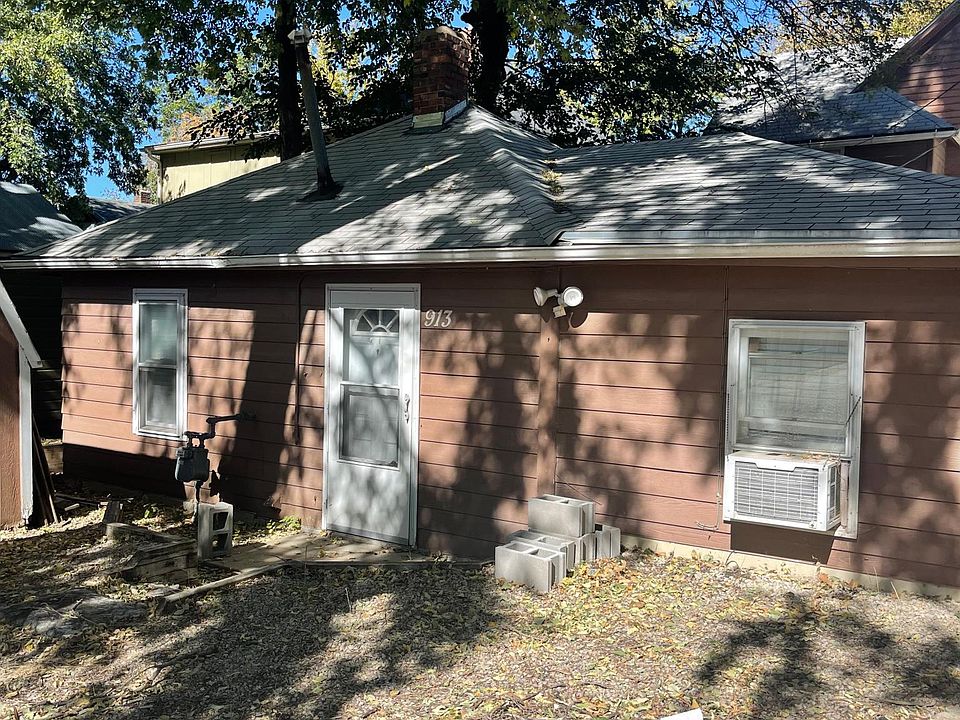 2nd image of 913 Laramie St #3-I
