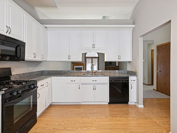 5th image of 805 Southcross Dr E