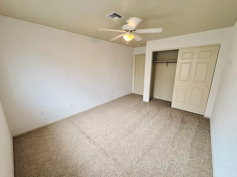 3700 W 25th Pl — Photo 17
