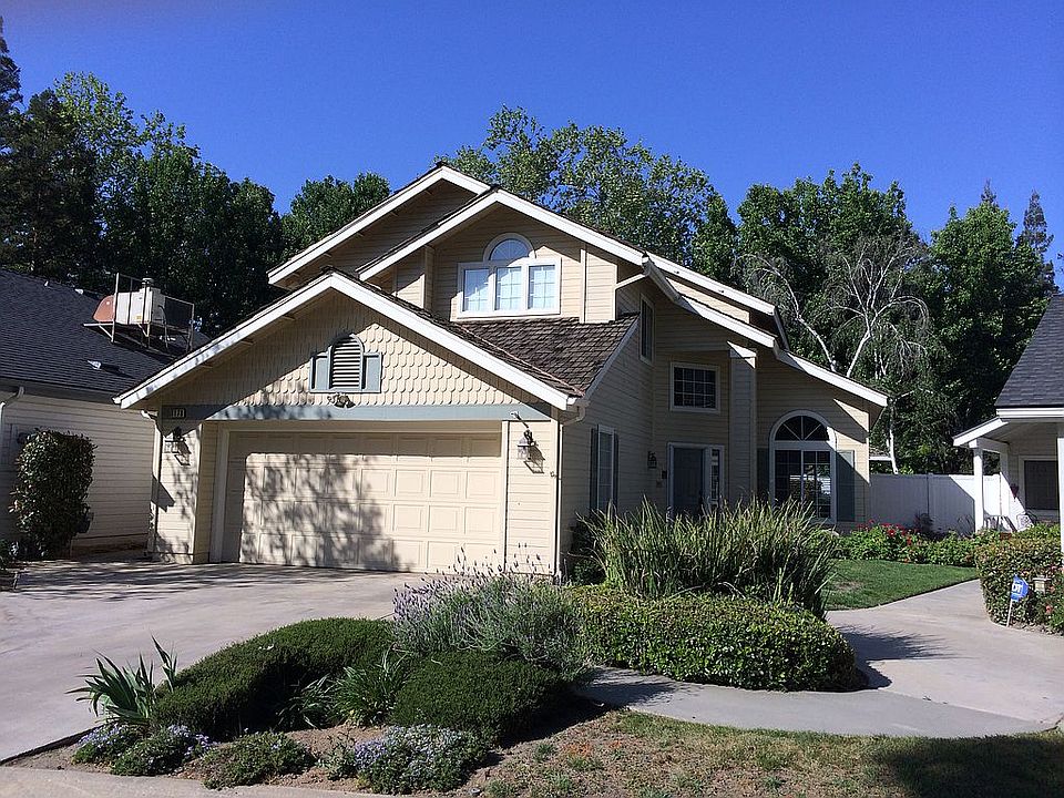 1st image of 9176 N Woodlawn Dr
